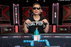 中国选手“超黑”罗曦湘在2024年WSOP斩获金手链