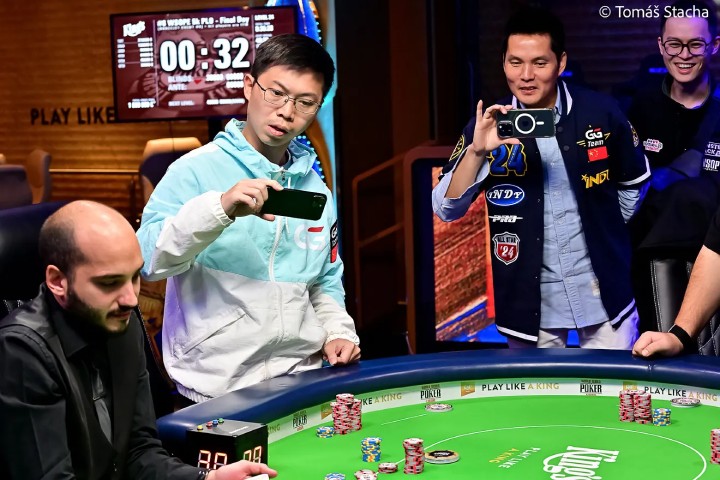 中国选手茅人及赢得WSOPE PLO赛事冠军，收获个人第二条金手链