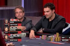 Alan Keating底对跟注Doug Polk河牌全下，拿下65万刀巨池