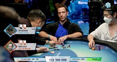 AA面对翻前全压，拖了1分钟才跟注？WSOP超级主赛Slowroll引争议