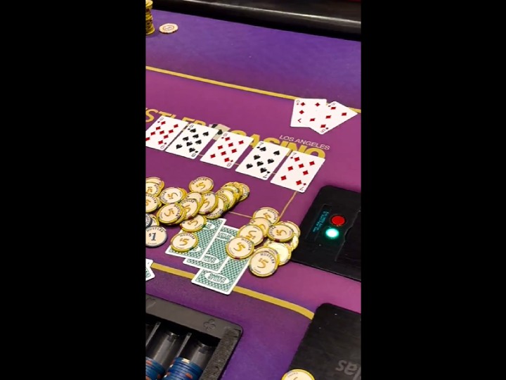 同花顺撞同花顺！$2/$5小局开出10万美元爆冷大奖