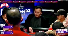 德州比赛选手误弃能平分的牌，其他人该提醒吗？