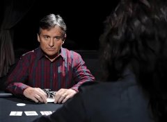 德州游戏范围优势和坚果优势的定义与策略分析