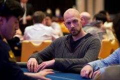 Stephen Chidwick的变强秘诀：不是GTO，是卸下“怕错”的枷锁