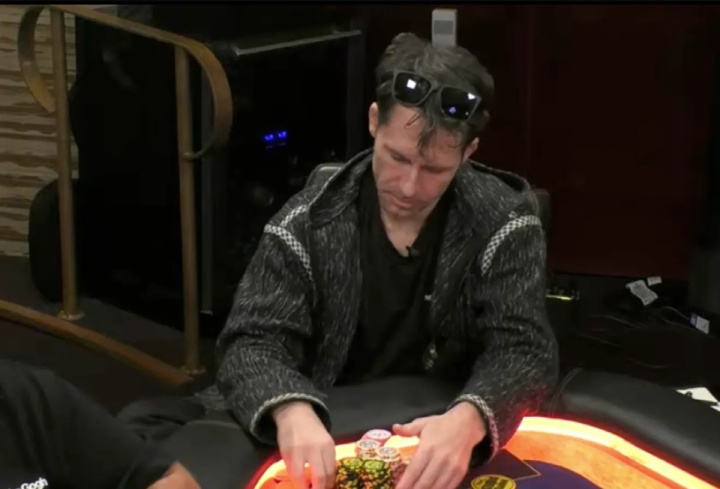 Jungleman扔牌砸到发牌员，被HCL直播桌当场请走