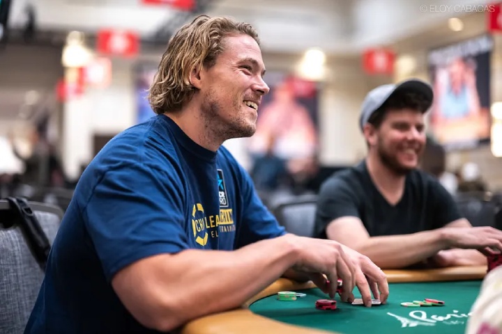Alex Foxen WSOP赛后专访，顶级选手的思维与观点