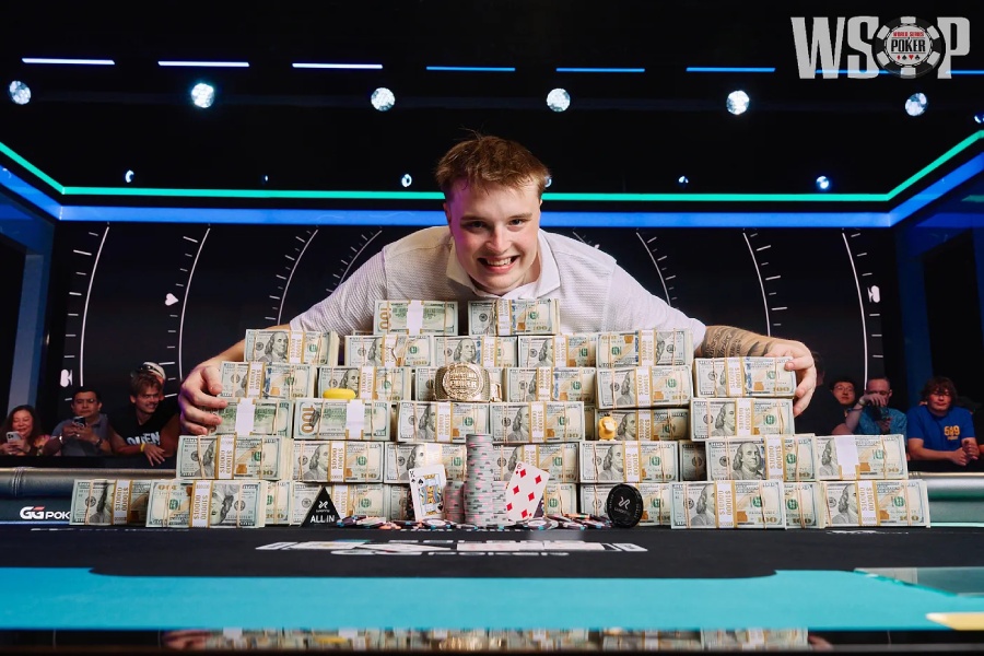 2026年WSOP主赛冠军出炉,22岁美国小将Lucas Jumalon独揽1000万美元