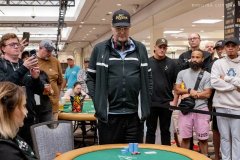 “我本该拿下第18条金手链”Hellmuth分析他在WSOP犯错的一手牌