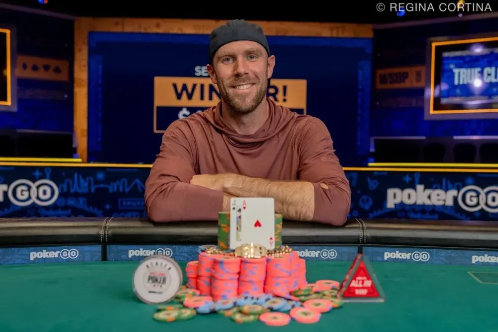 2025年WSOP：Seth Davies赢得25万美元超豪赛冠军
