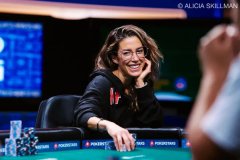 时隔30年，终于再次有女性闯进WSOP主赛决赛桌
